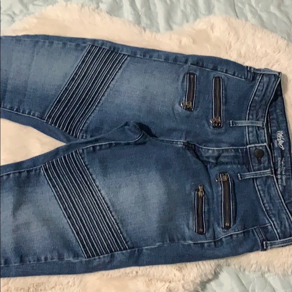 Denim Skinny Jeans - Picture 2 of 3